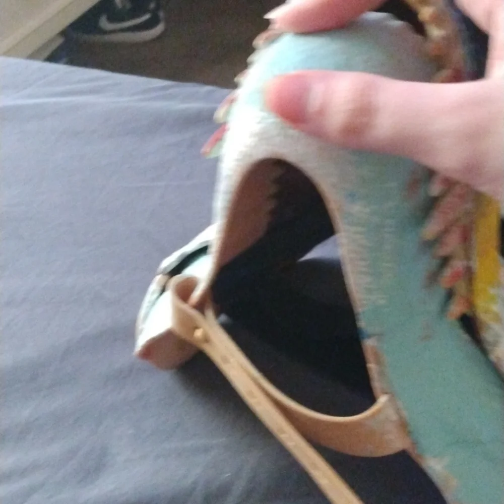 Pansexual dinomask (trading)